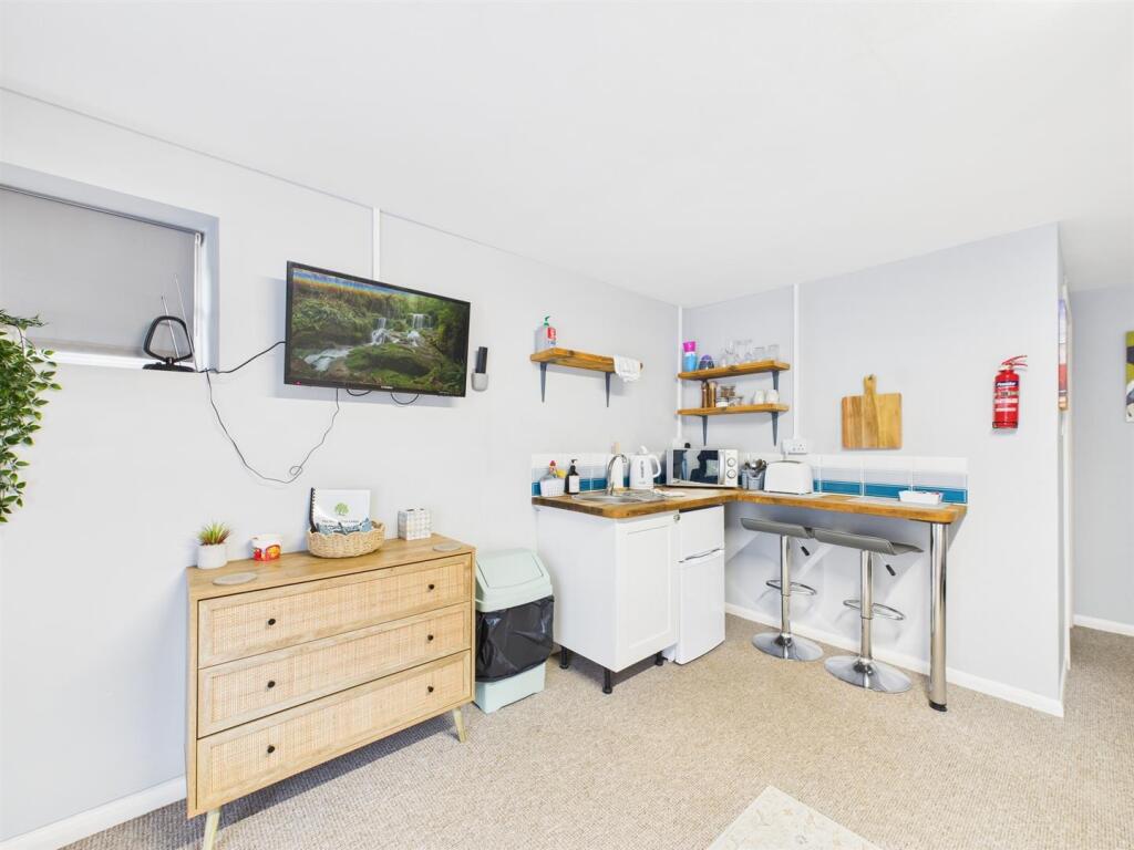 Self Contained Annex/Holiday Let