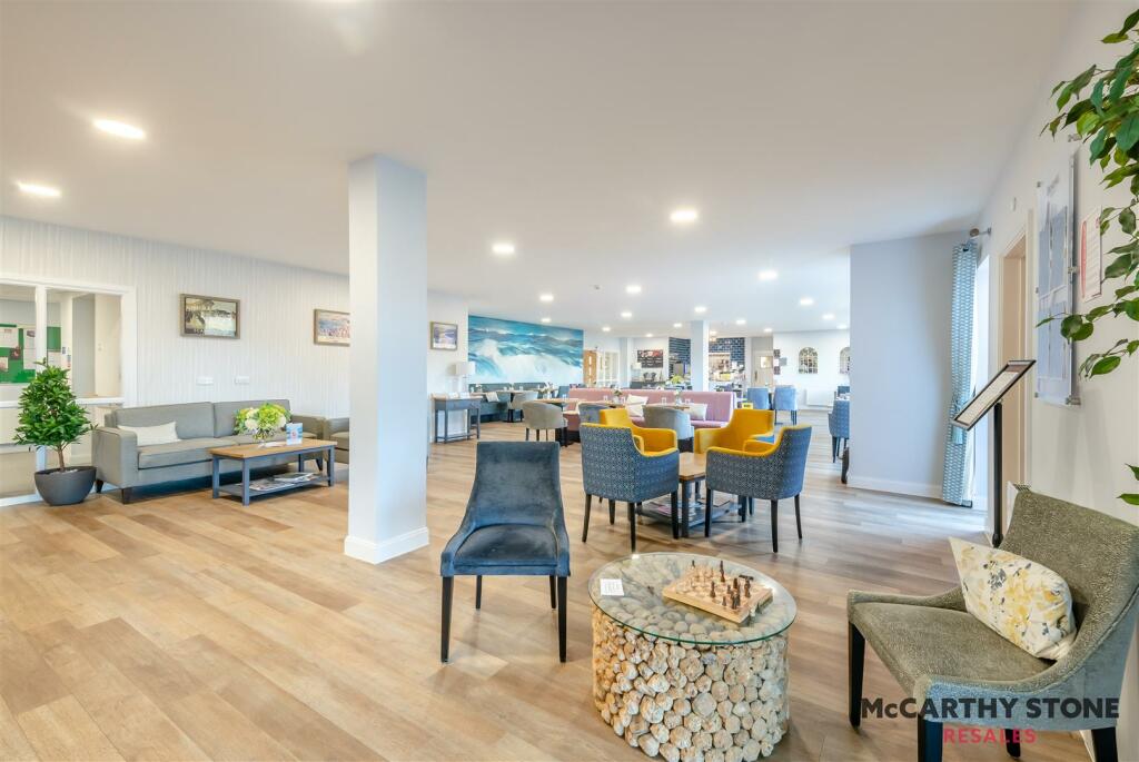 8628691-interior12.jpg
