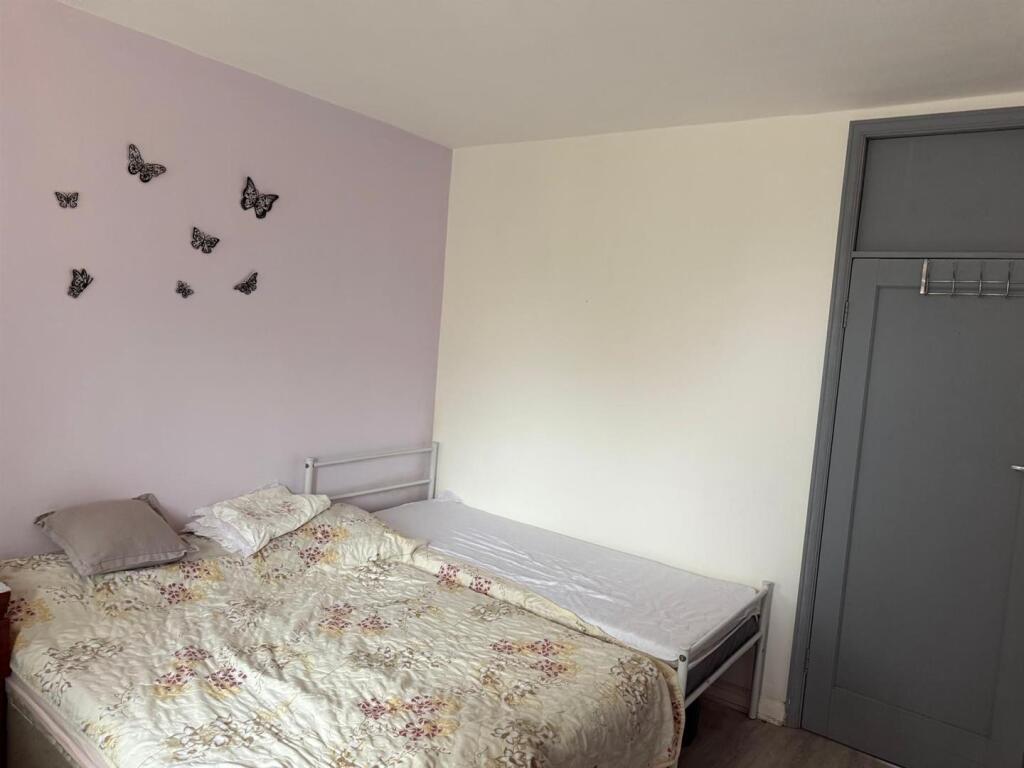 Bedroom.jpg