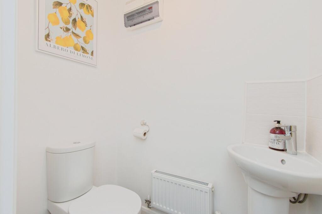Cloakroom/WC