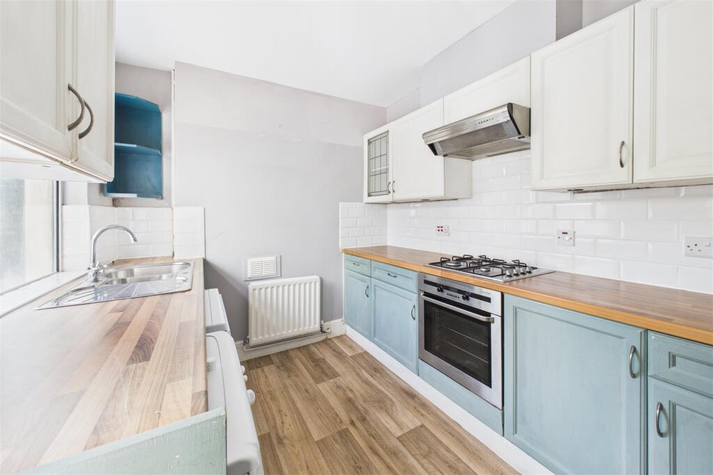 29 Queen Victoria Road Westbury Park, Bristol, BS6