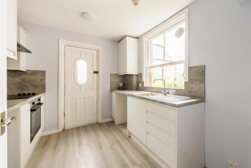 GFF 41 Lansdwone Street -2.jpg