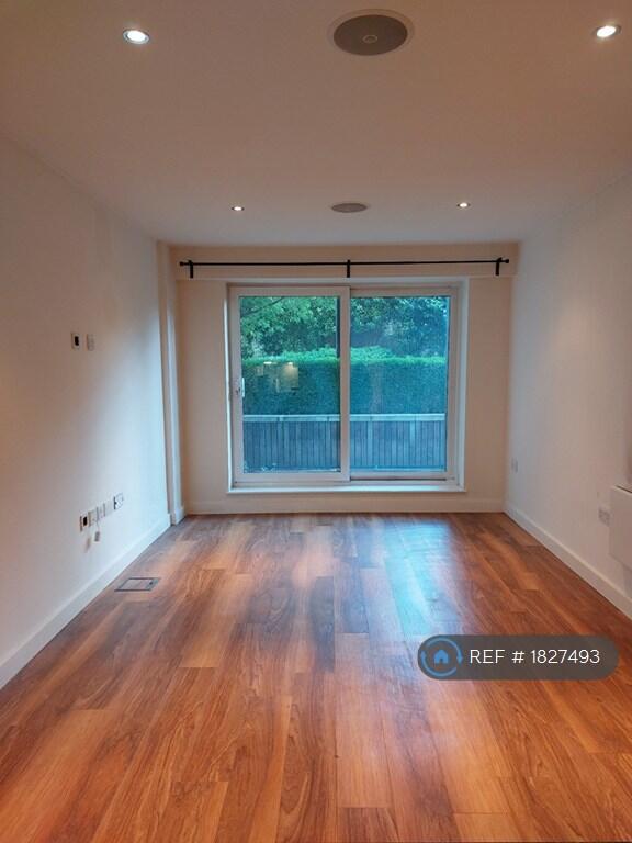 Living Area_1