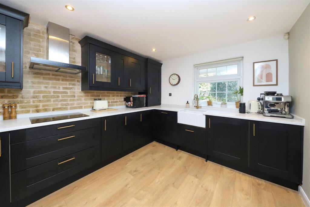 Westbury Lodge Close