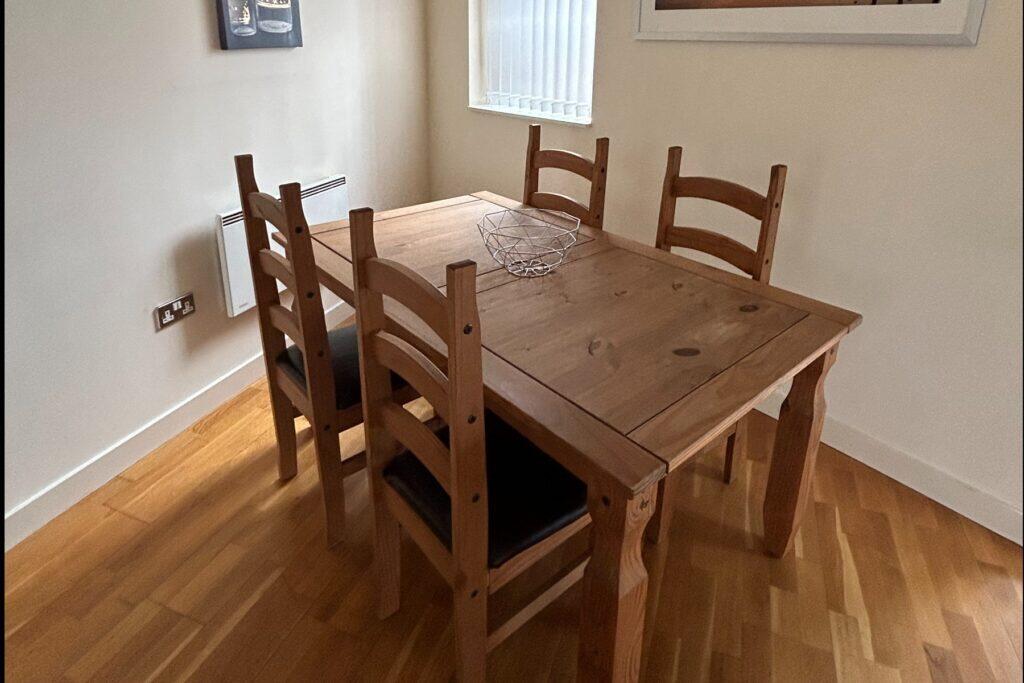 Saint Anns Quay-Dining Area