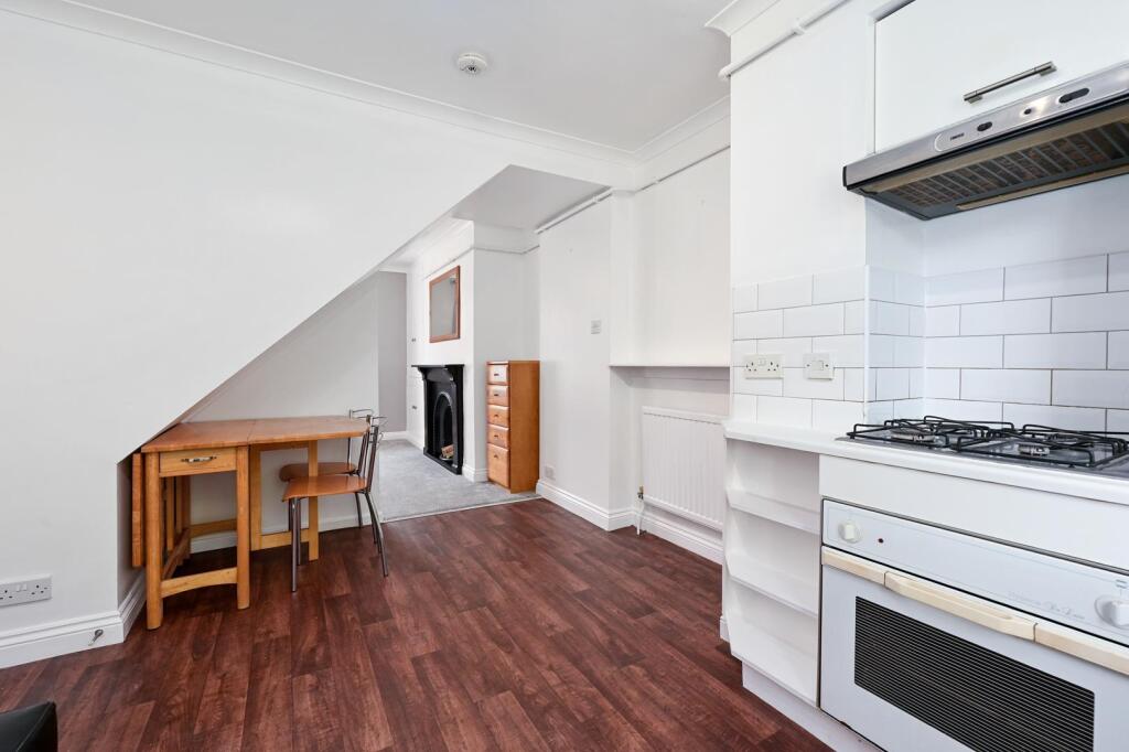 Flat 1, 25 William St (4).jpg