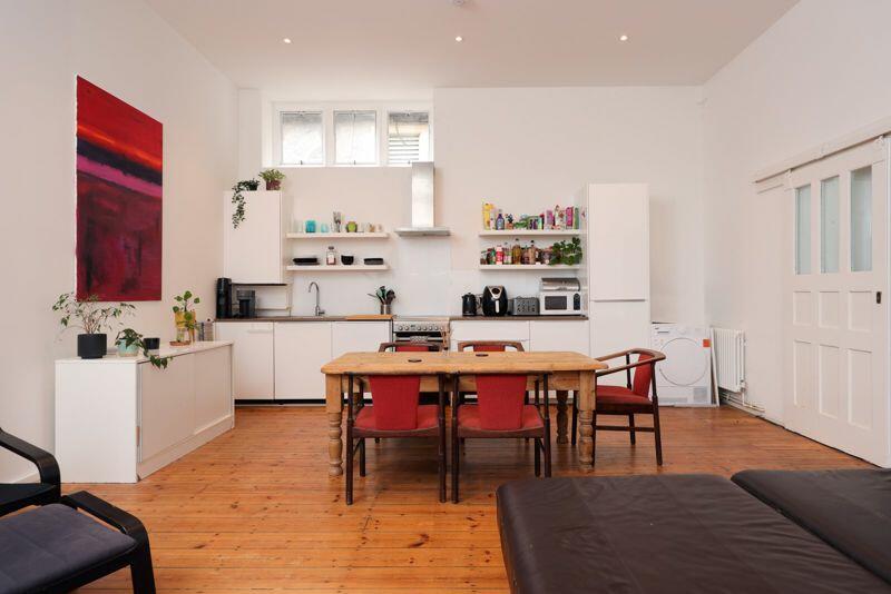Kitchen/dining area