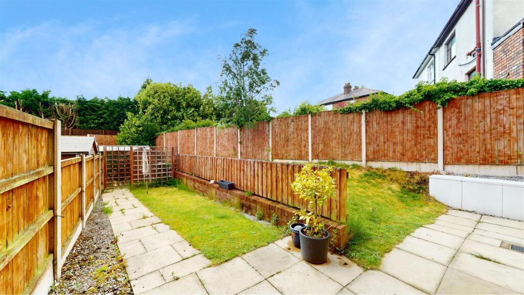 Victoria Avenue Rear Garden