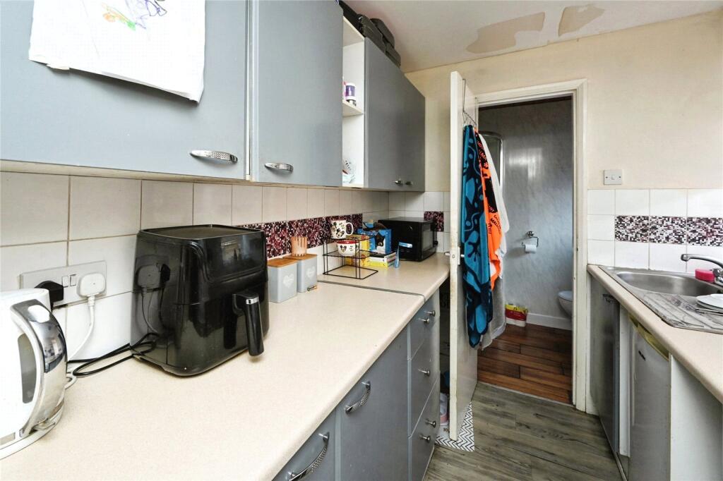 GF F1- Kitchen