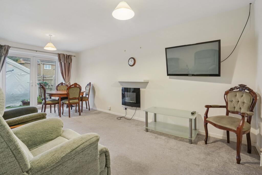 Sitting/Dining Room