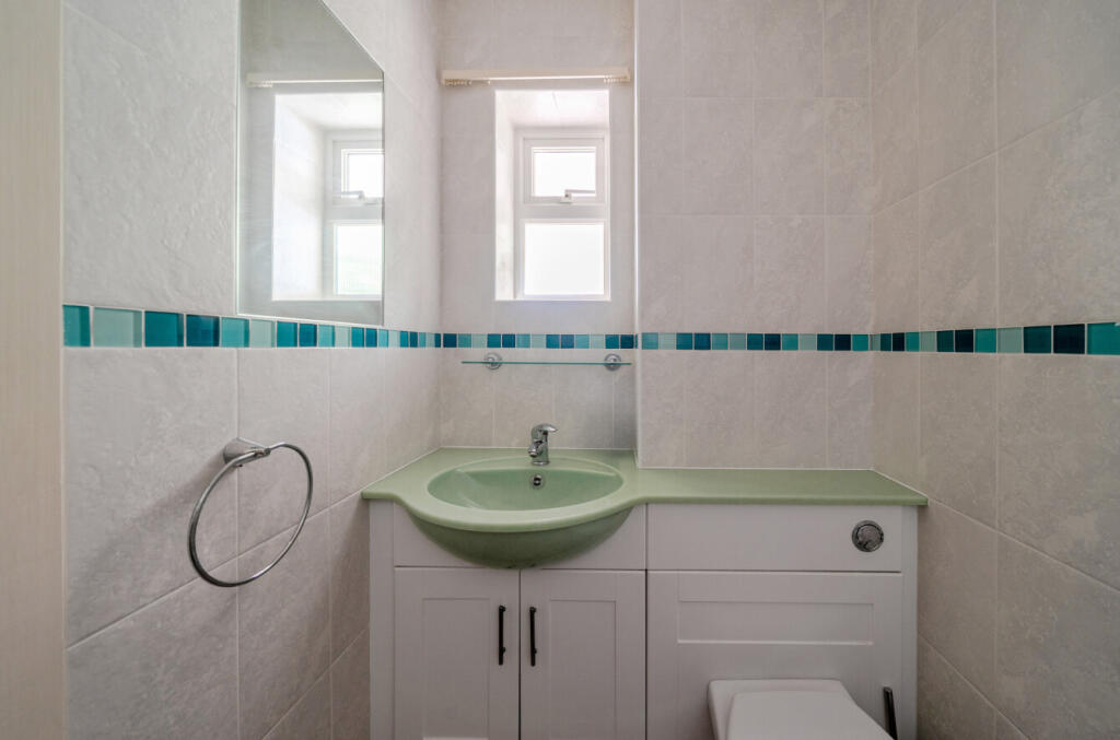 1329054-17-6880c2...