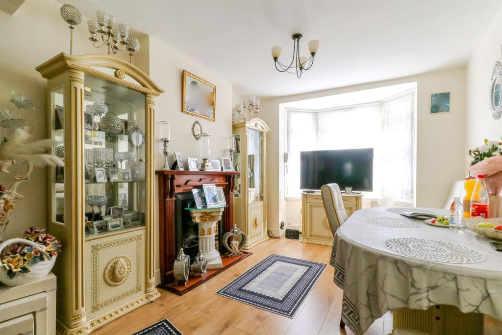 64 Totteridge Road-13.jpg