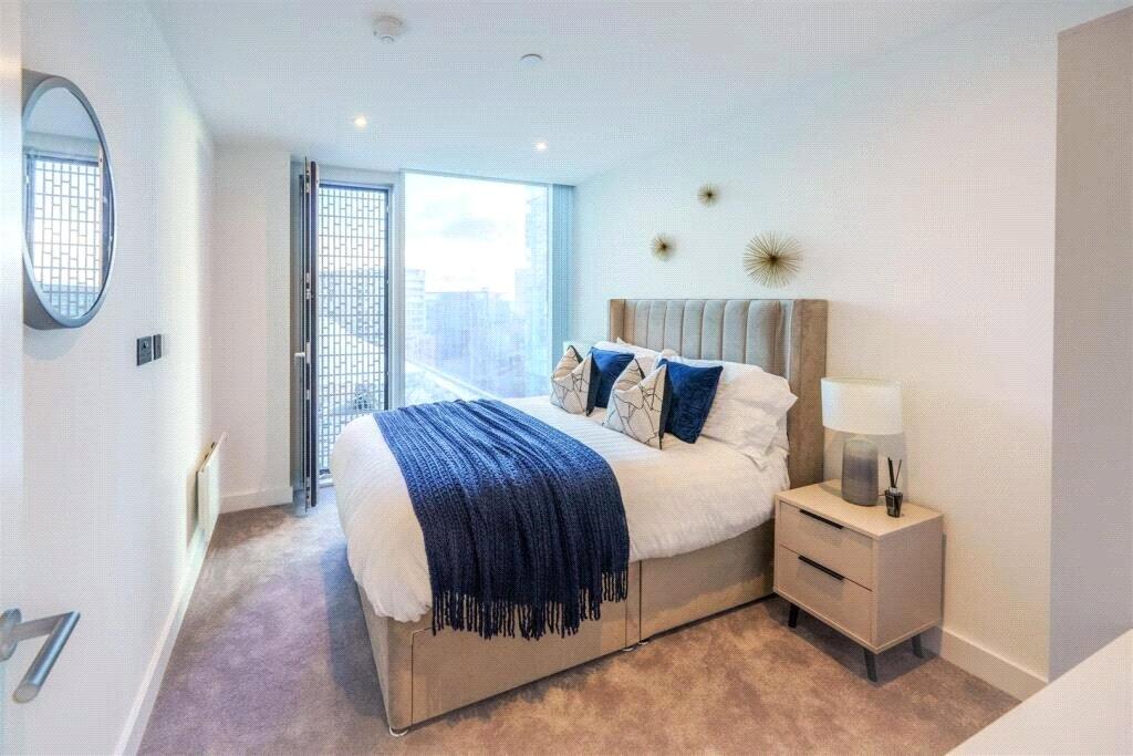 Colliers Yard