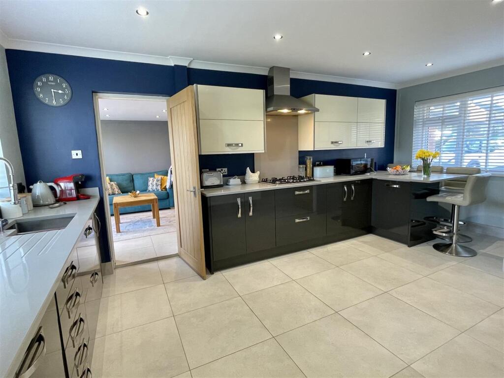 Kitchen Breakfast Room