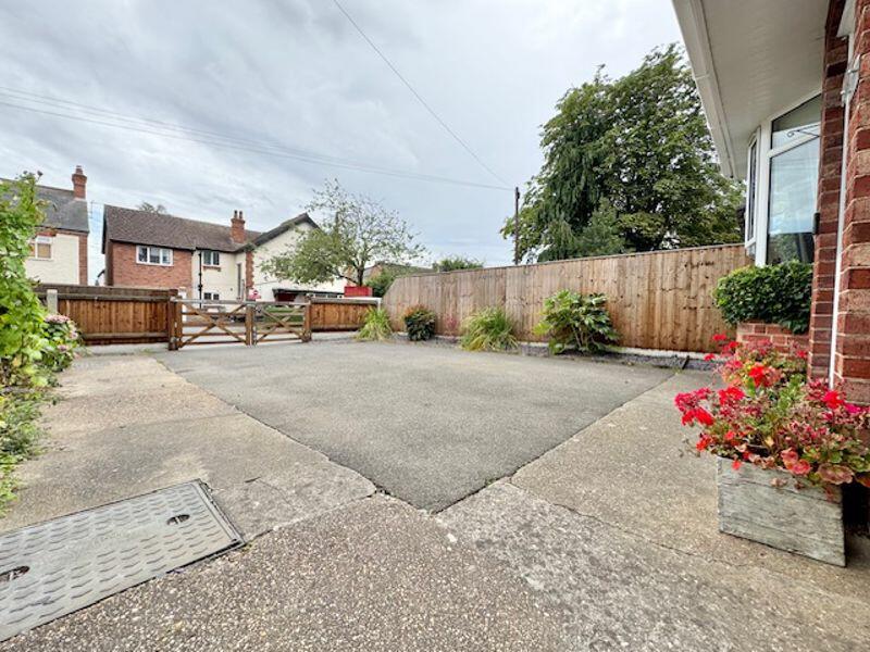 Front parking view 2