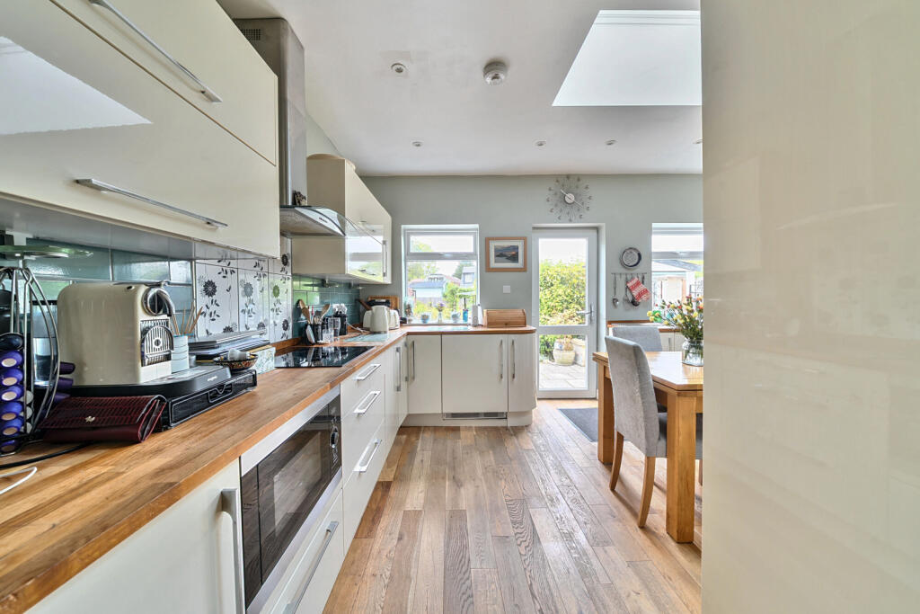 30-6819dbceb07de-...