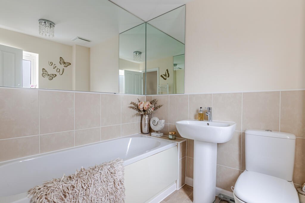 A29 - 16 Orchard Road, Brixton - 250919