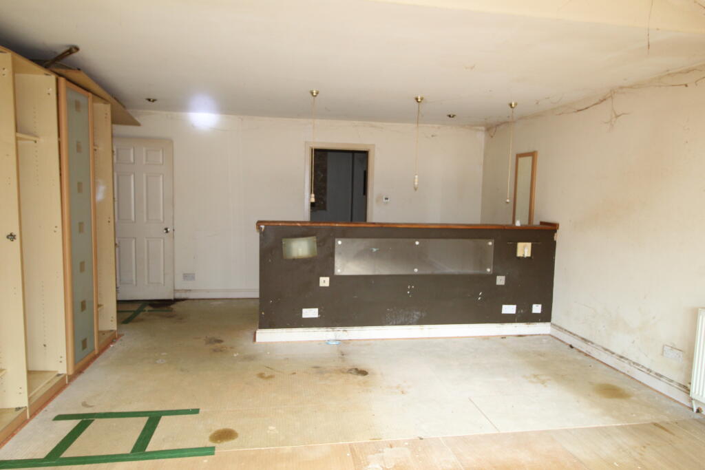 Forest Edge House, Jacobs Walk, Totton, SO40 9JU