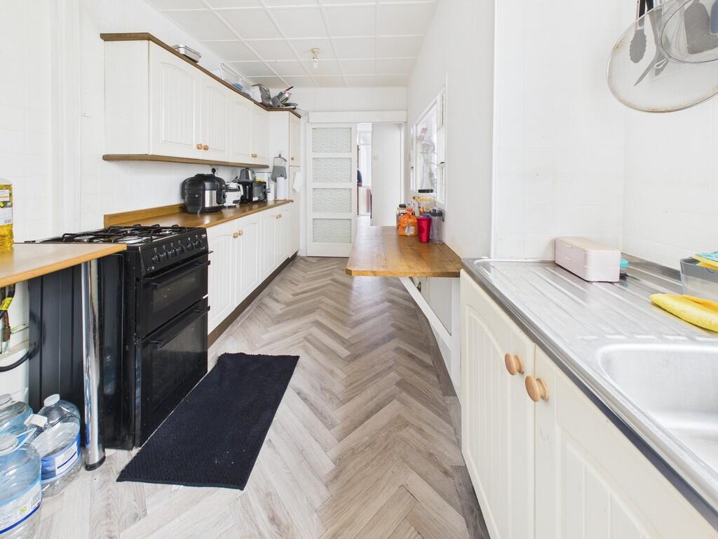 CAM05068G0-PR0010...