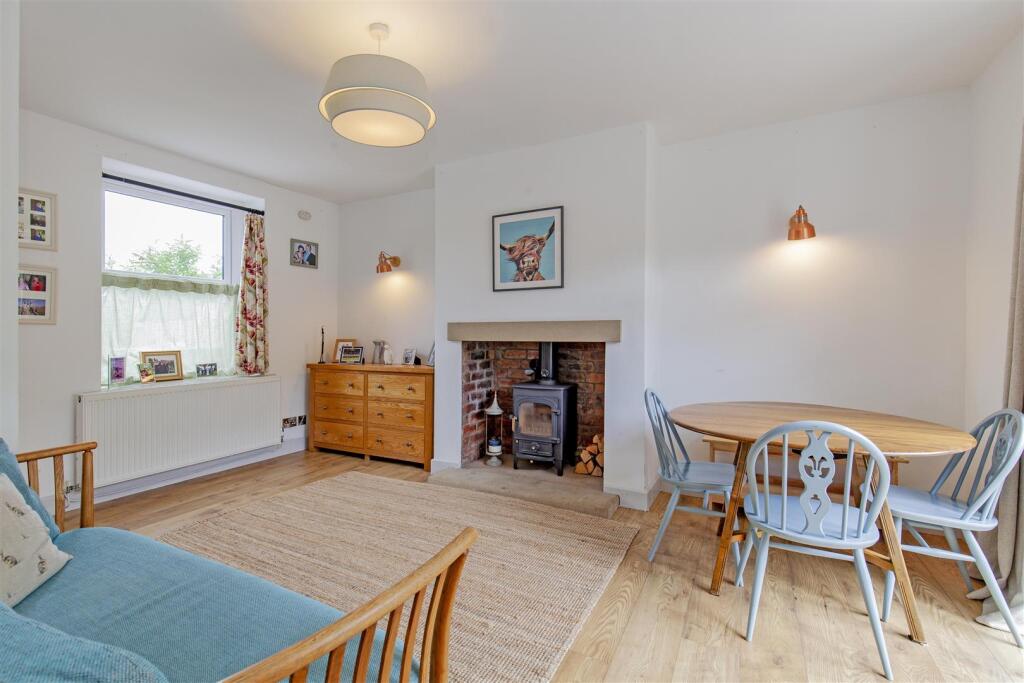 Reception Room-3.jpg