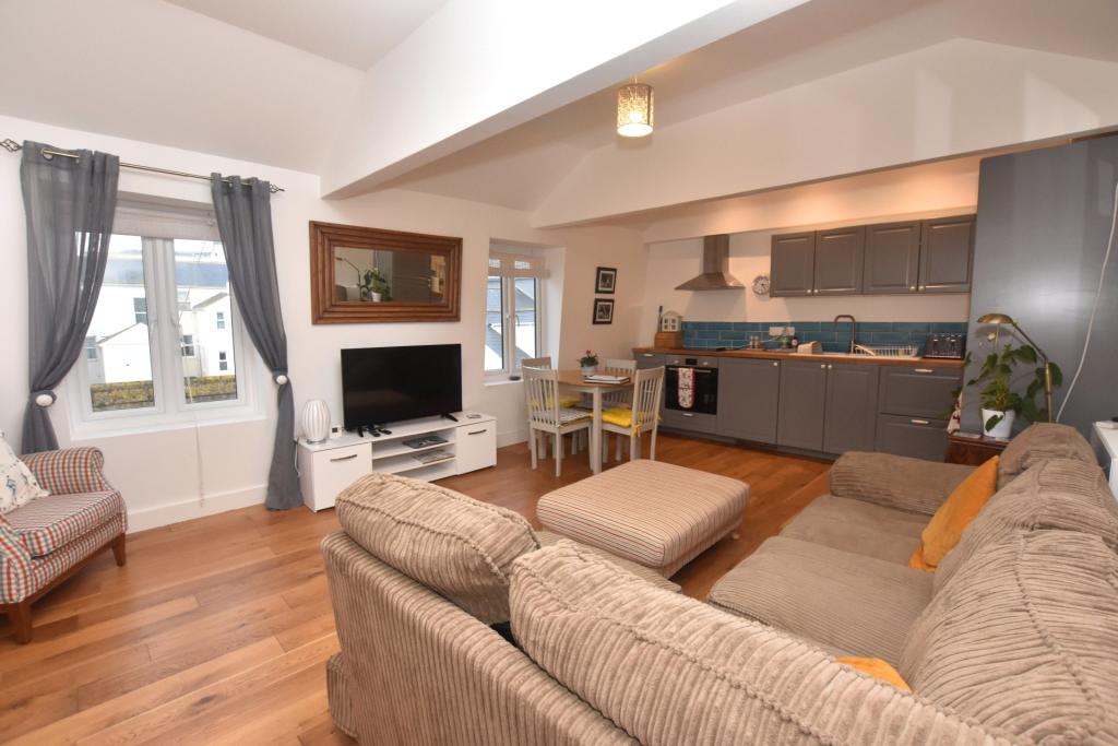 Lounge/Kitchen