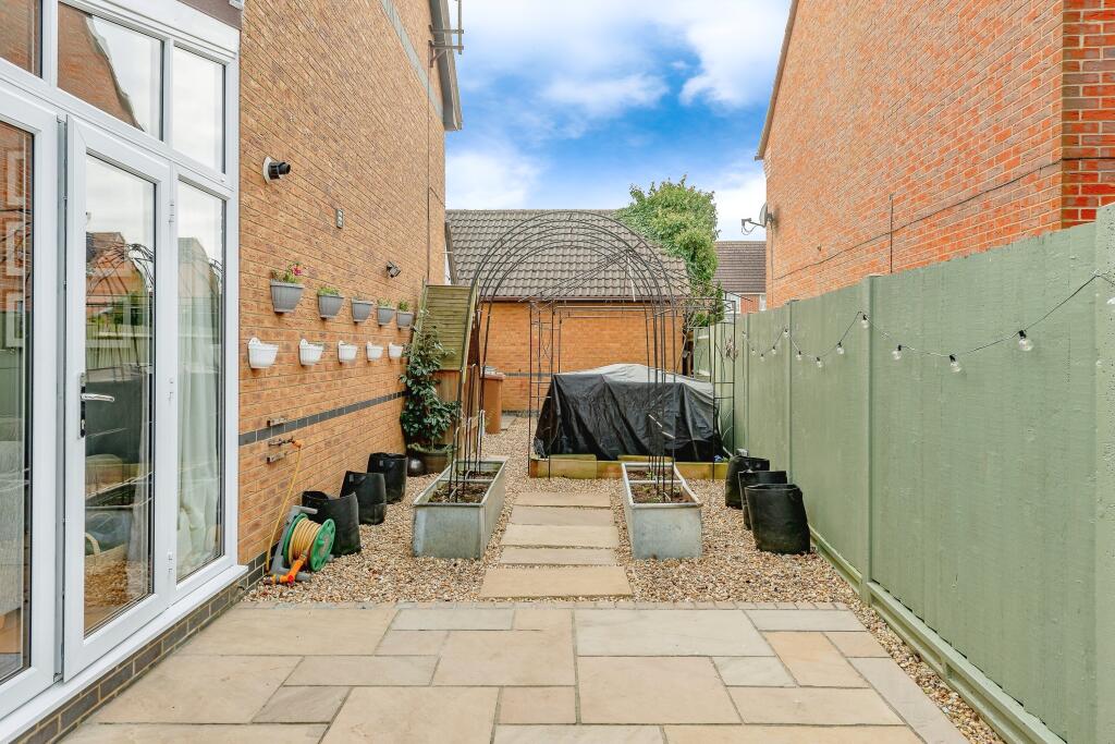 Side garden