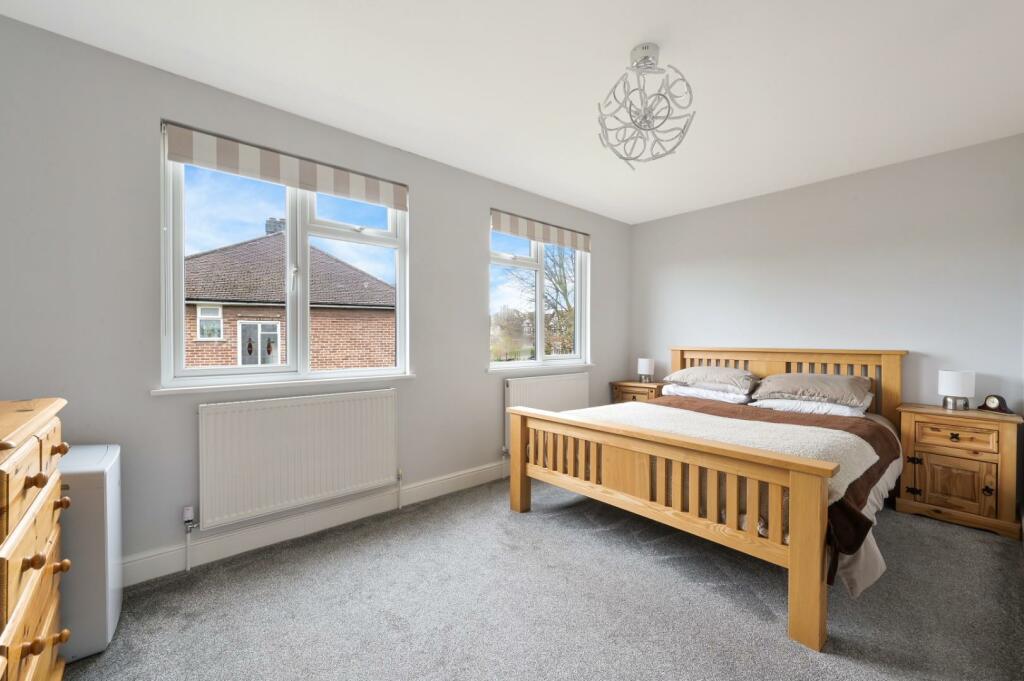 STONELEIGH CRESCENT 50 (14).jpg