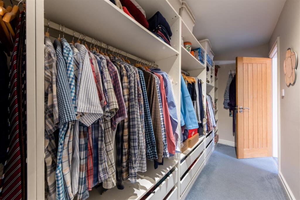 16 The Burrows-042.JPG