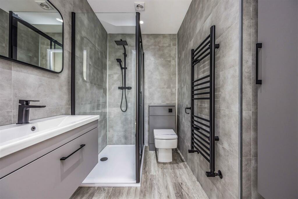 38a Five Heads Road, Horndean-Small-PorticoMarketi