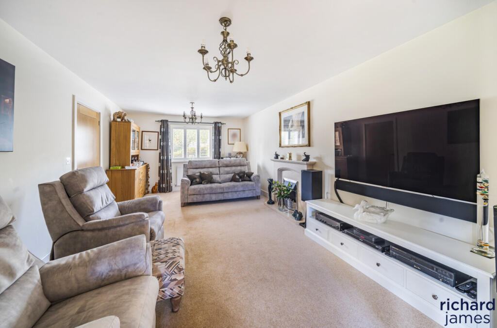 4590752f-1139-4b1...