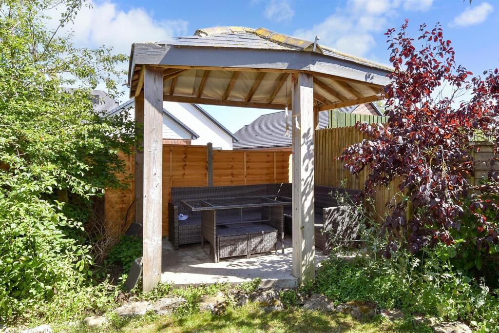 External Lifestyle Photograph