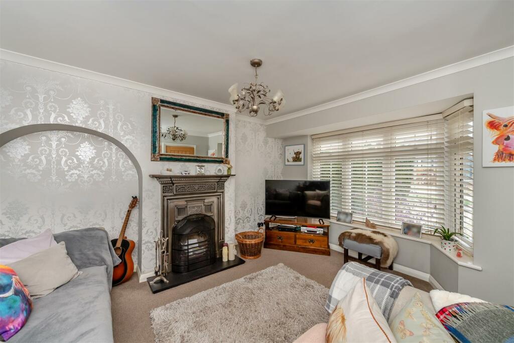 8627533-interior03.jpg