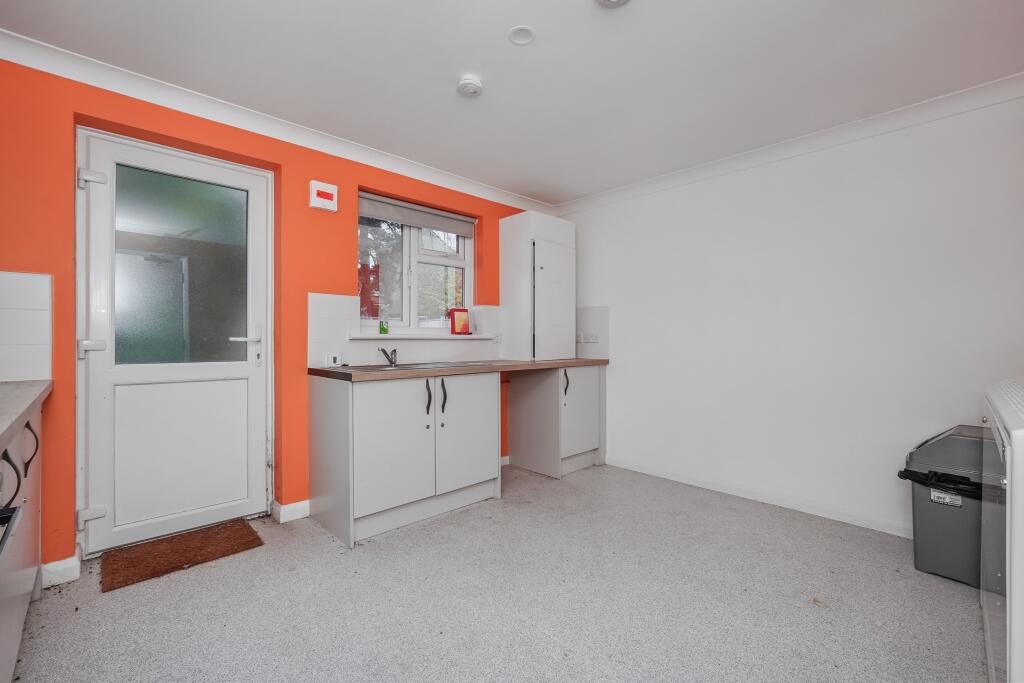 3 The Close, Cockering Road, Canterbury, CT1 3UZ