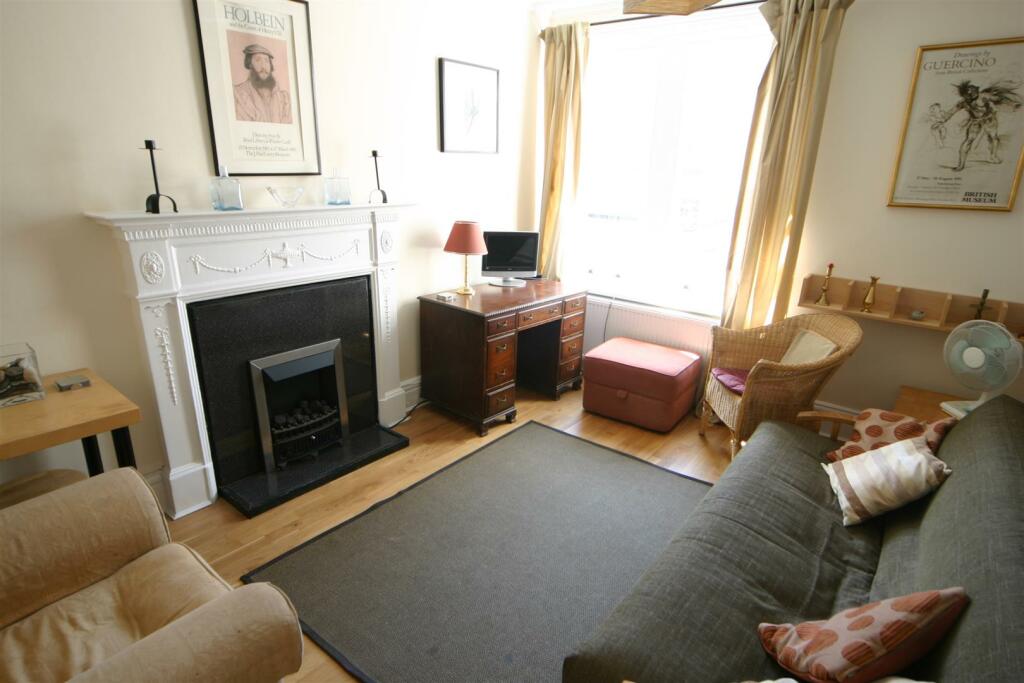 Melcombe Court 15 rec.JPG