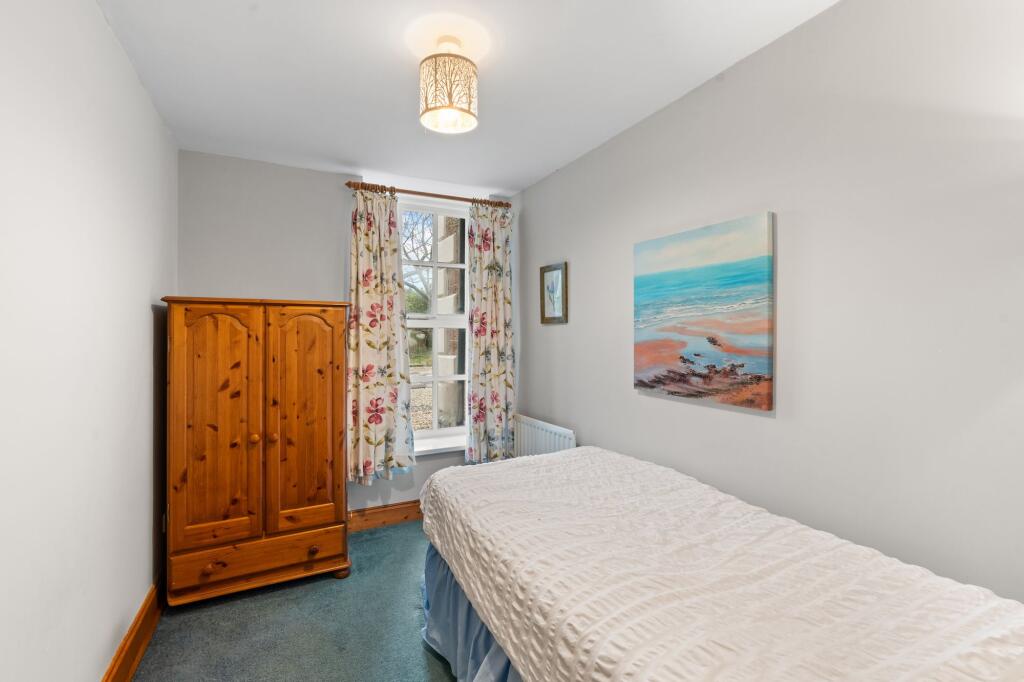 Orchard Cottage - Bedroom 2