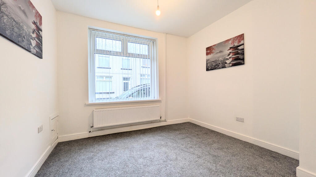 PXL_20251015_090137259.MP~2