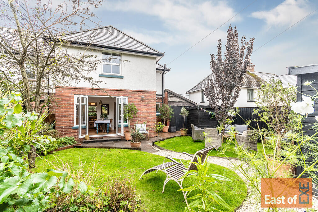 5 Cott Park - Web...