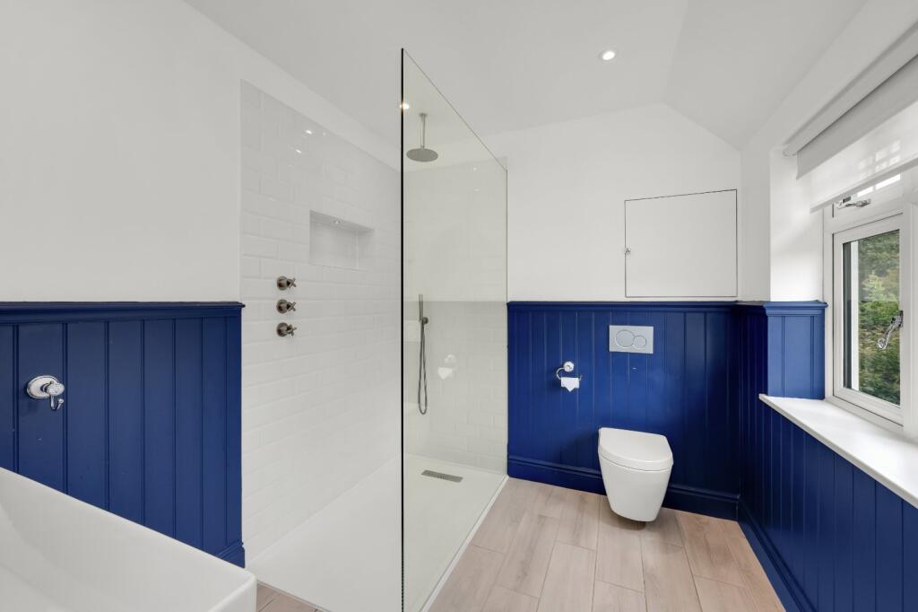 Bedroom Two En Suite