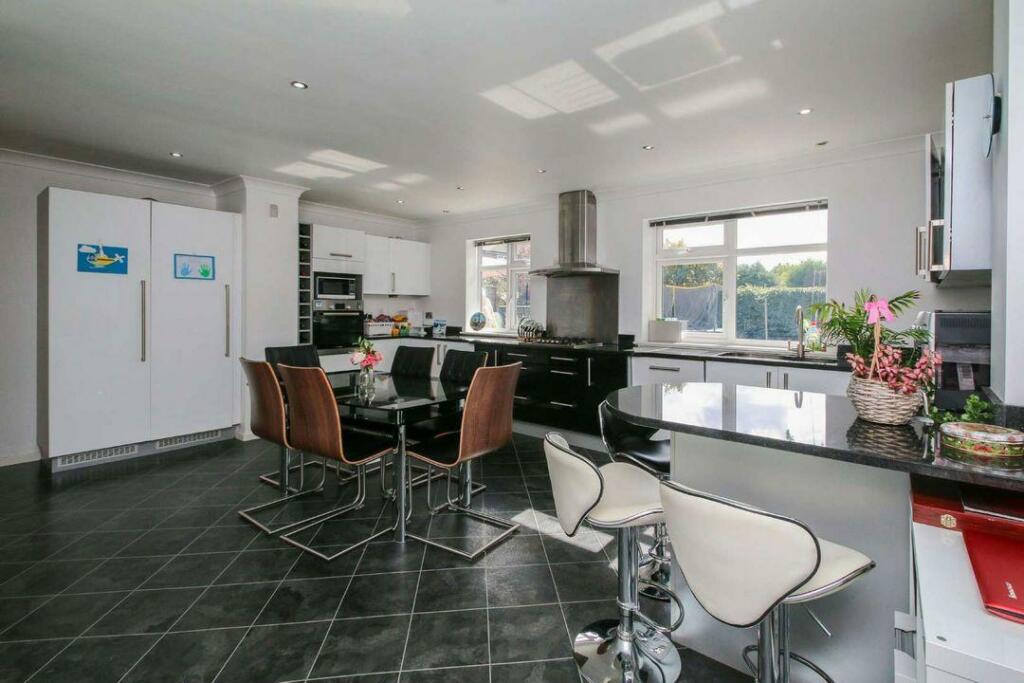 Dining Kitchen 2