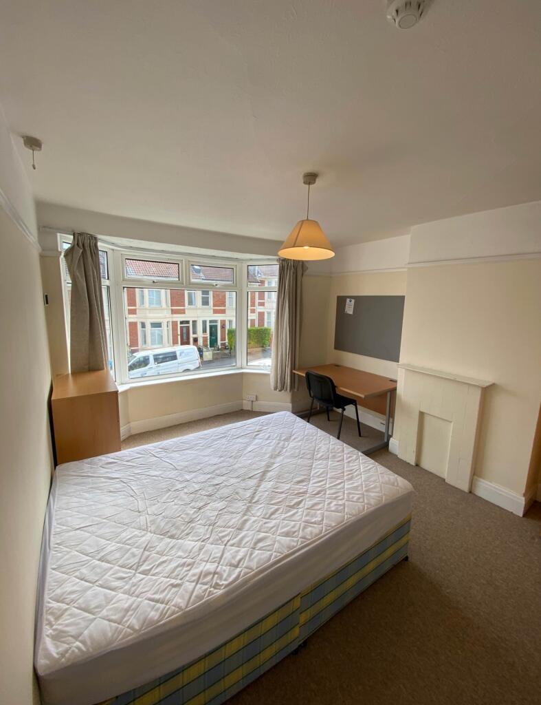 Bed 3 -