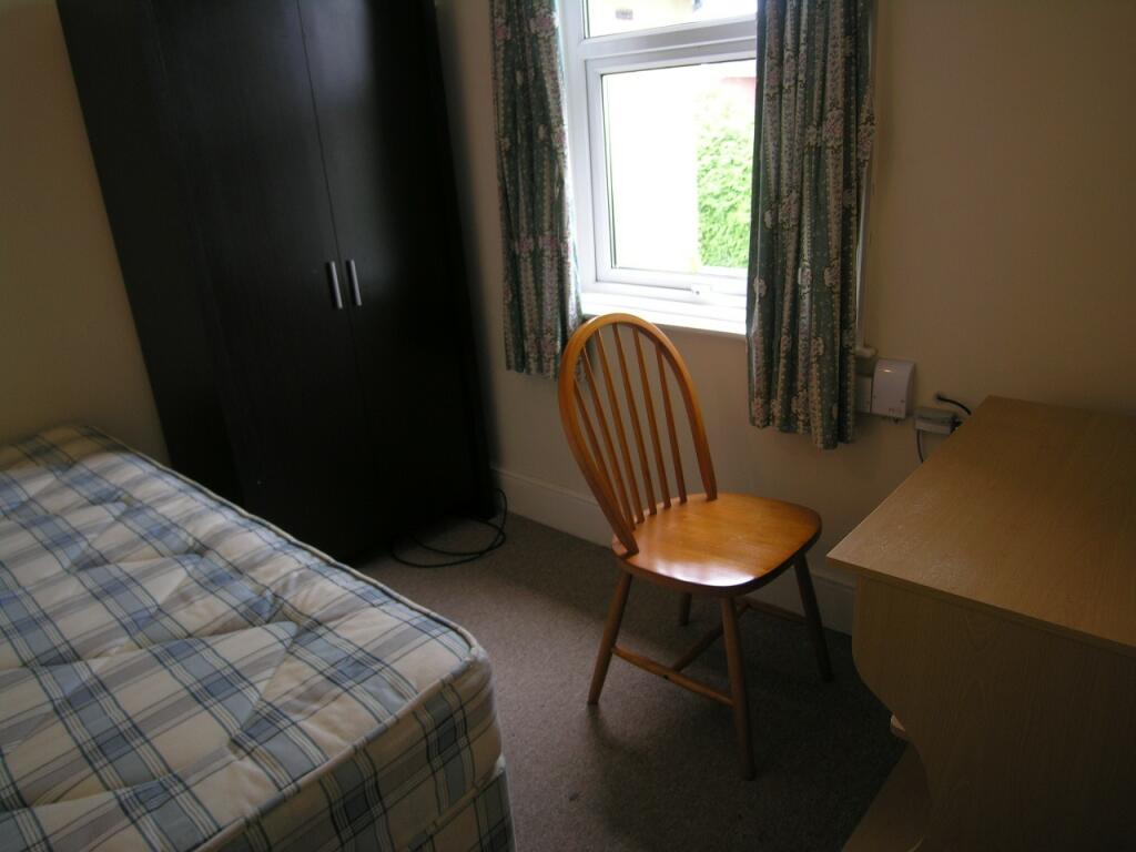 bed 4