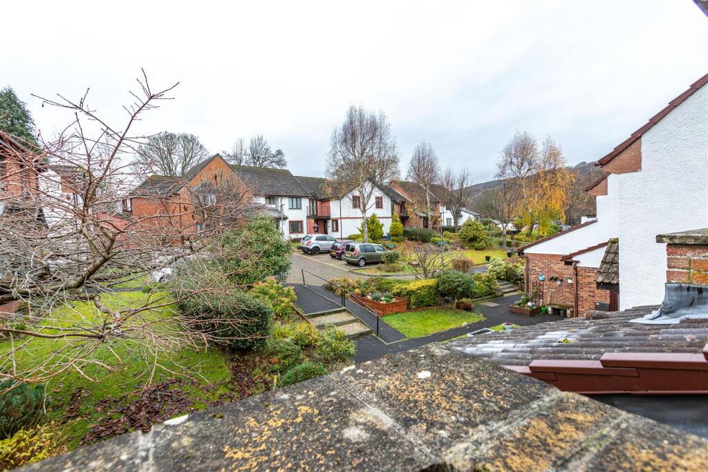 56 Kingsknowes Village Galashiels 30.JPG