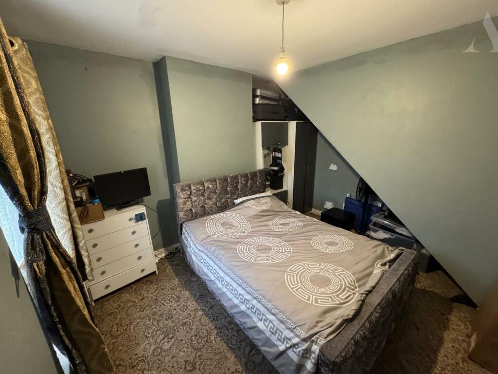 144 Sladefield Road Bedroom 2