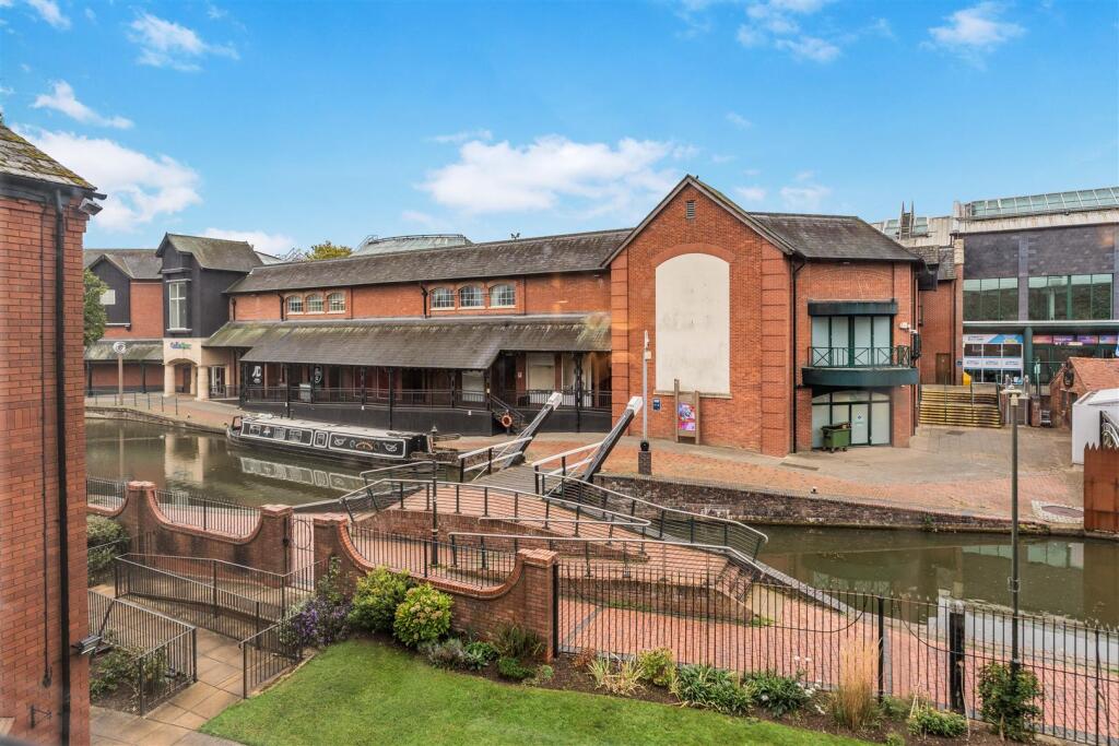 51 Chamberlaine Court, Banbury-8.jpg