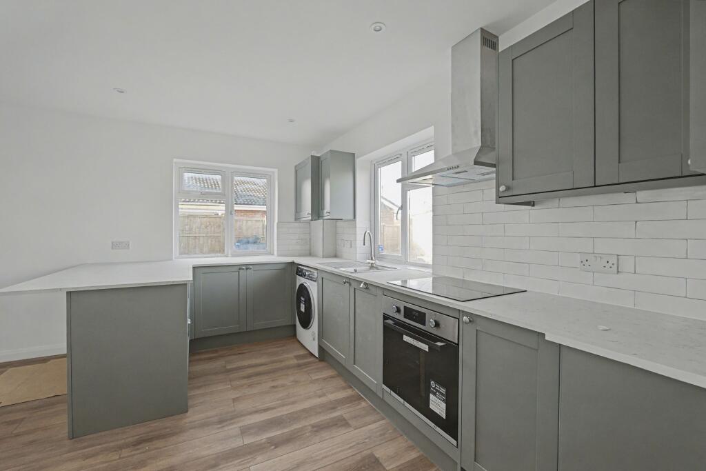 69 Headley Road, Liphook, Hampshire, GU30 7PR