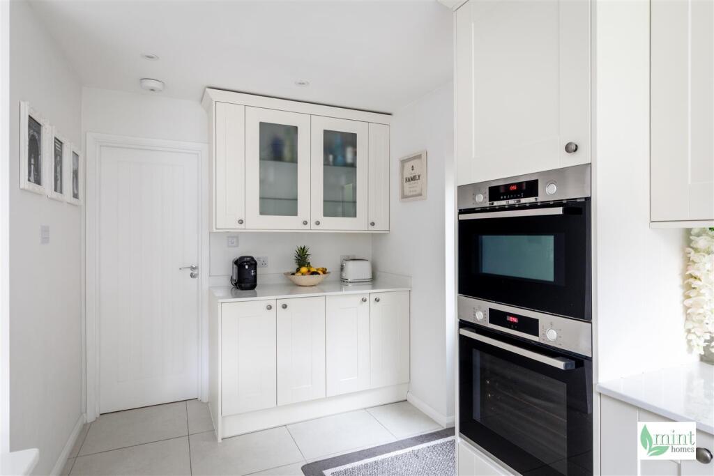 Watermark - 24 Palmer Crescent-31.jpg