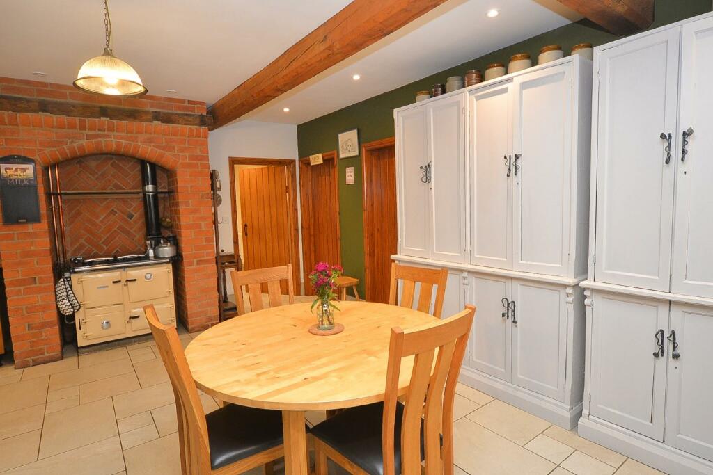Kitchen Dining Area.jpg