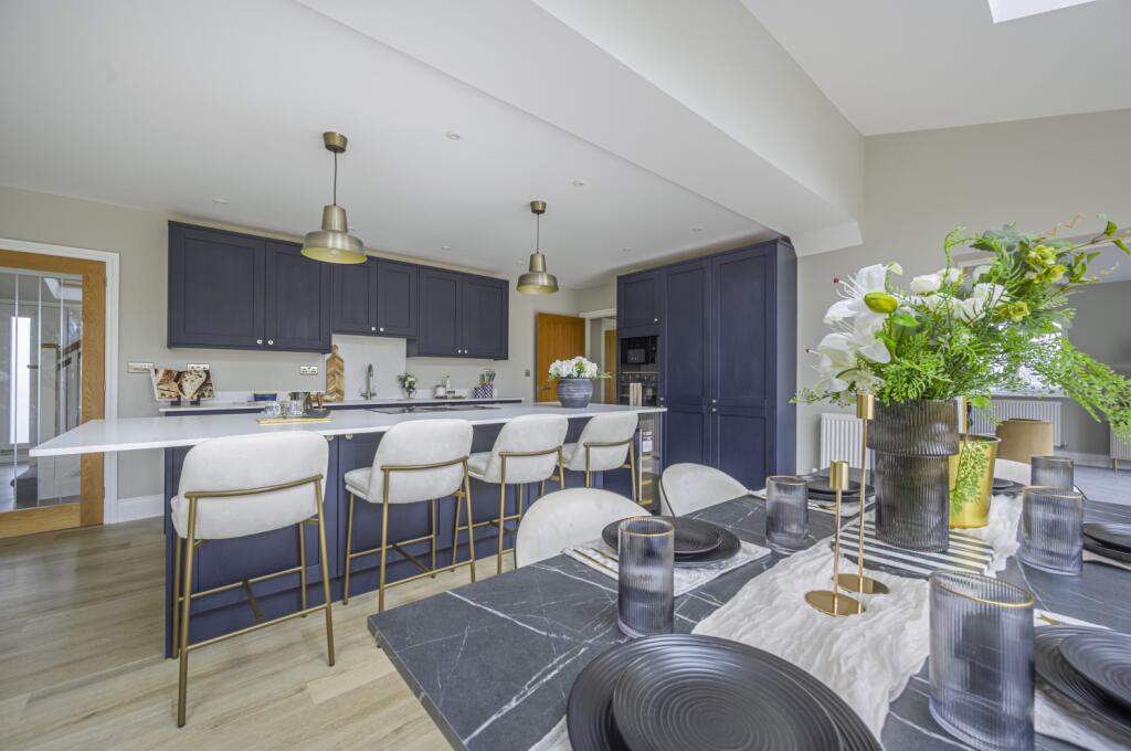 Kitchen Diner - EweMove Swindon South