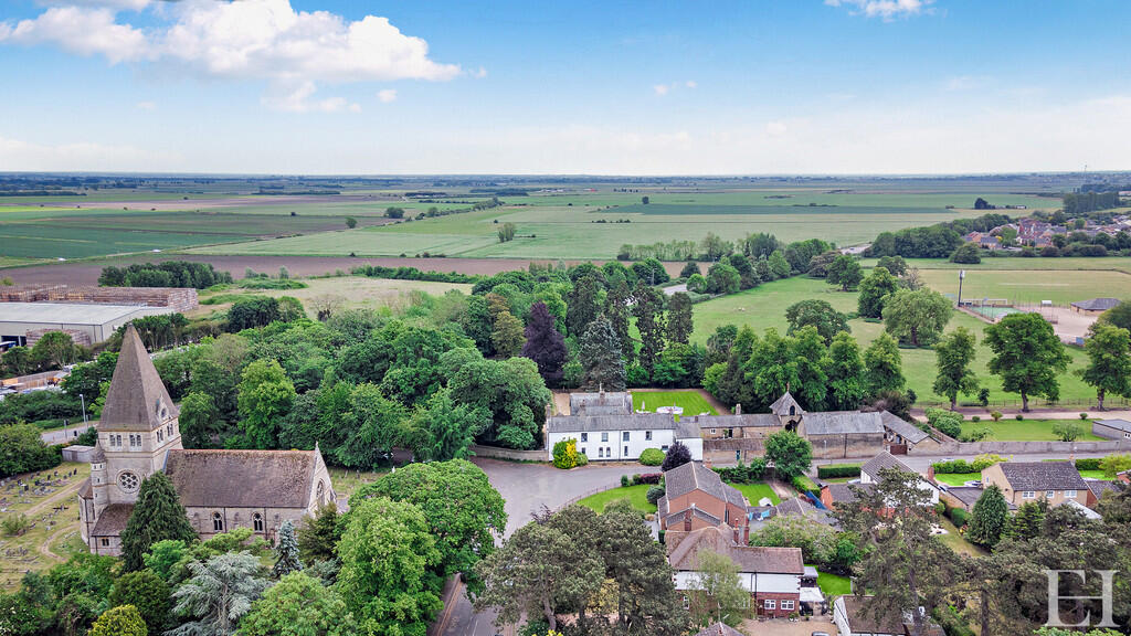 8635654-exteriorW...