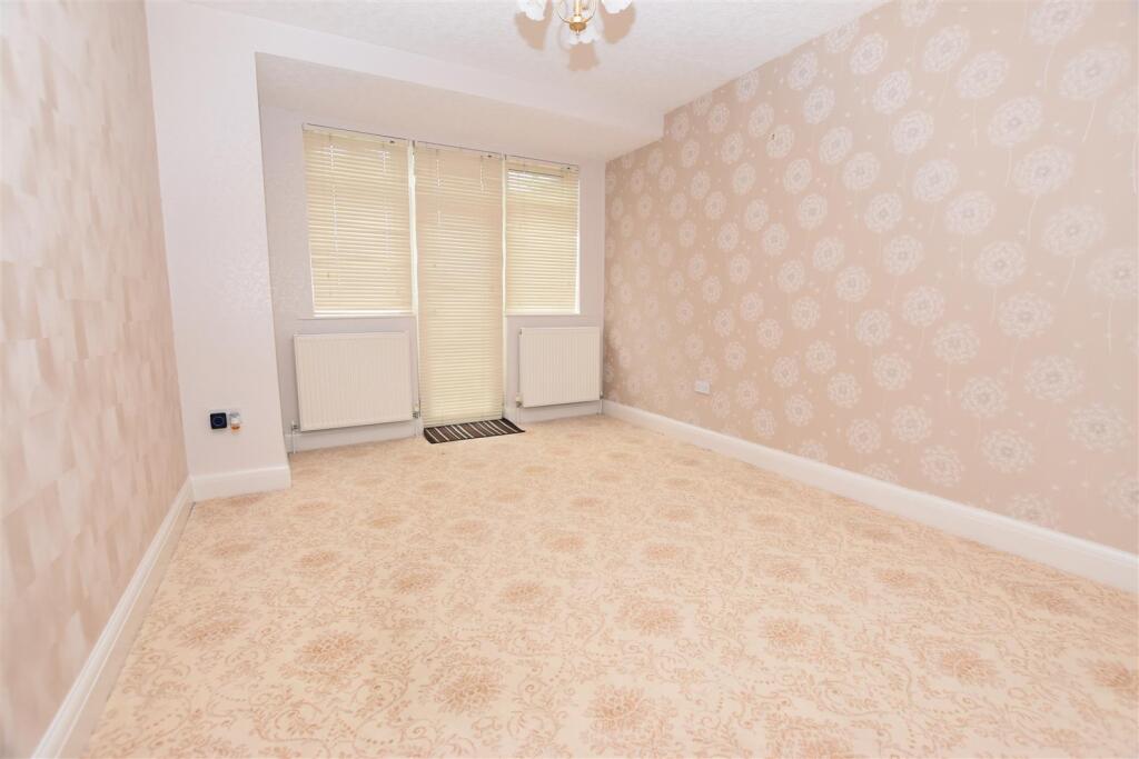 Dining Area.JPG